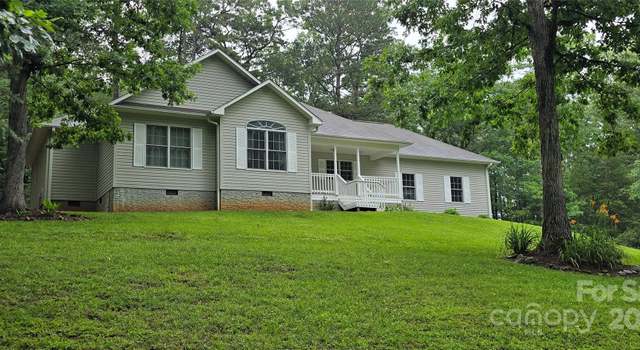 Photo of 221 Flat Branch Trl, Mill Spring, NC 28756