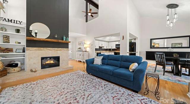 Photo of 204 Riverview Ter, Lake Wylie, SC 29710