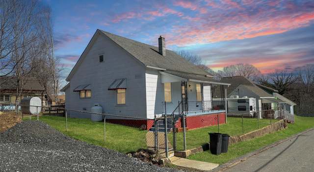 Photo of 52 6th C St, Marion, NC 28752