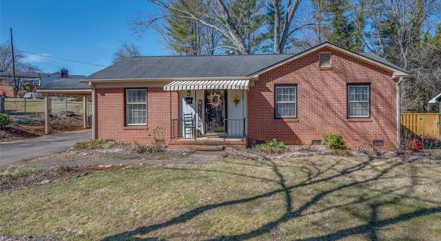 Photo of 114 Summerglen Dr, Asheville, NC 28806