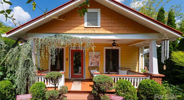 Photo of 61 Elizabeth Pl, Asheville, NC 28801