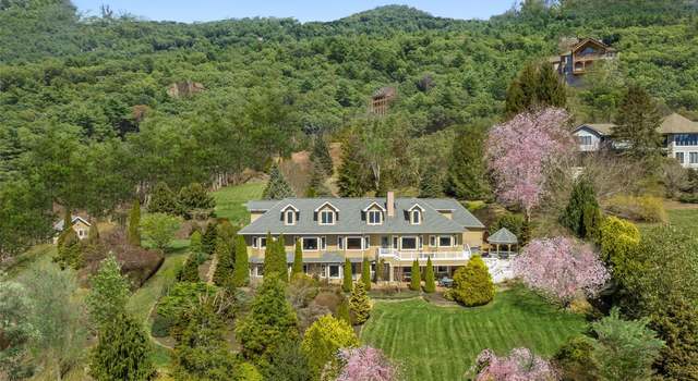 Photo of 700 Laurel Ridge Dr, Waynesville, NC 28786