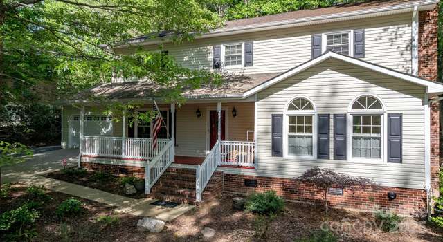 Photo of 1026 Wellington Ct, Lenoir, NC 28645