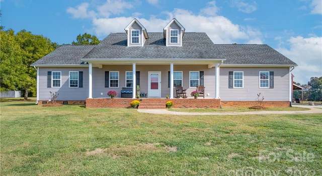 Photo of 6925 Medlin Rd, Monroe, NC 28112