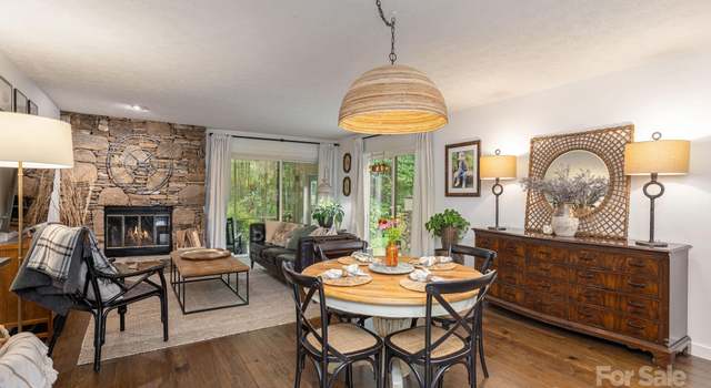 Photo of 217 Juniper Ln, Hendersonville, NC 28739