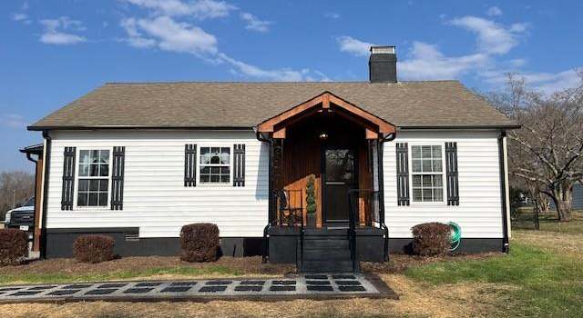 Photo of 3186 Catawba St, Claremont, NC 28610
