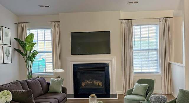 Photo of 6140 Whispering Brook Ct, Charlotte, NC 28216