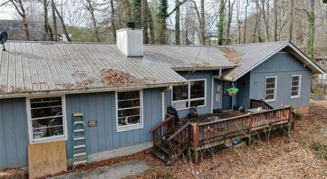 Photo of 1 Virginia Ln, Cullowhee, NC 28723
