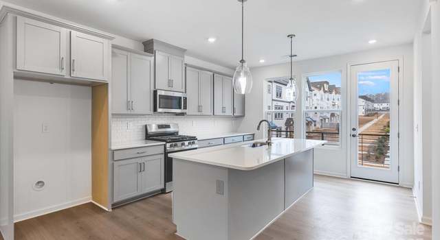 Photo of 1617 Blanche St, Charlotte, NC 28262