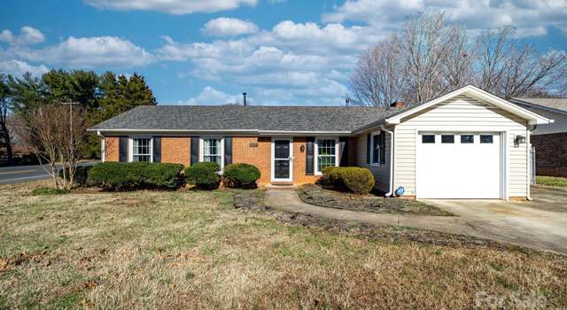Photo of 5001 Pressman Dr, Winston Salem, NC 27105