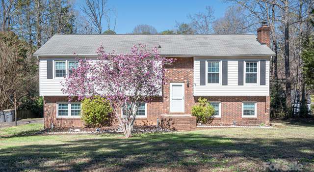 Photo of 2305 Applegate Dr, Concord, NC 28027