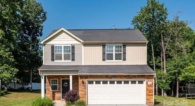 Photo of 3943 Sky Dr, Charlotte, NC 28226