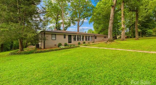 Photo of 7022 Lakeside Dr, Charlotte, NC 28215