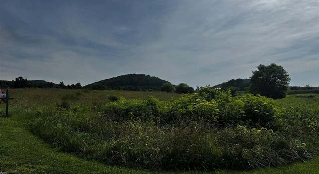 Photo of 72 Canary Ln #9, Hendersonville, NC 28792