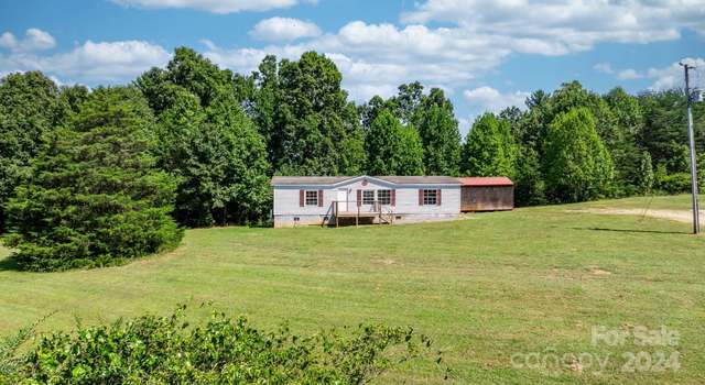 Photo of 5325 Queens Creek Rd, Hickory, NC 28602