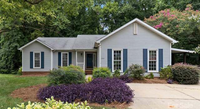 Photo of 2303 Valleyview Dr, Charlotte, NC 28215