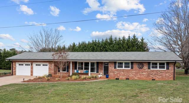 Photo of 106 Southwood Dr, Statesville, NC 28677