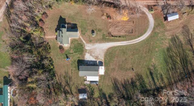 Photo of 78 Old Linville Rd, Marion, NC 28752
