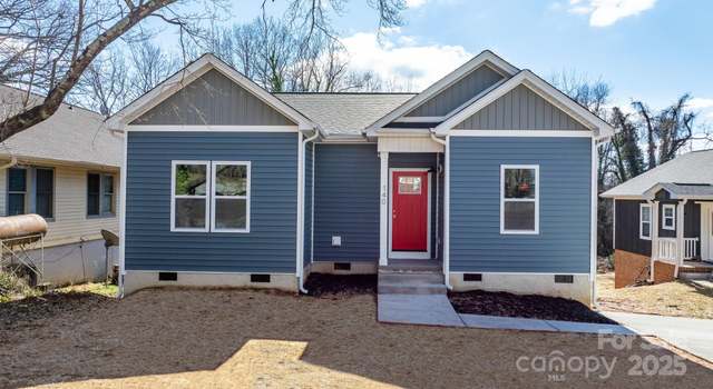 Photo of 140 3rd Ave SE, Hickory, NC 28602