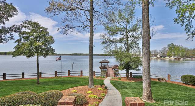 Photo of 1062 Riverwood Dr, Lexington, NC 27292