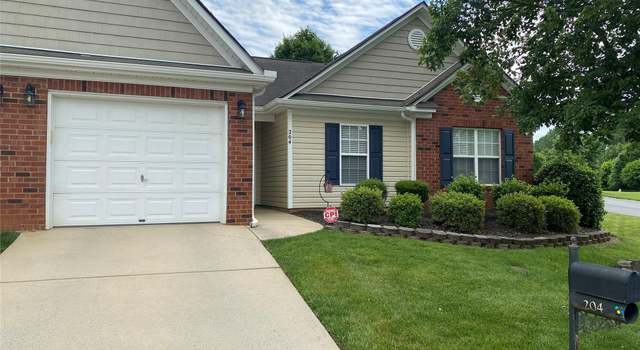 Photo of 204 Woodbridge Cir, Mount Holly, NC 28120