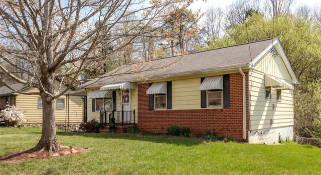 Photo of 12 Birchwood Ln, Asheville, NC 28805