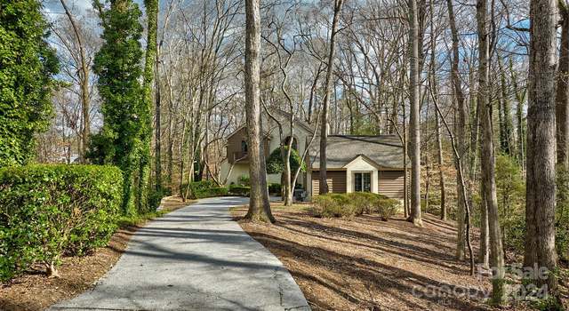 Photo of 10 Pine Knoll Dr, Lake Wylie, SC 29710