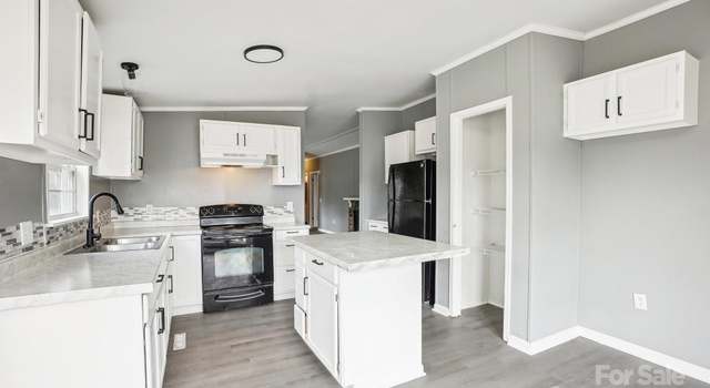Photo of 2658 Driftwood Dr, Fayetteville, NC 28306