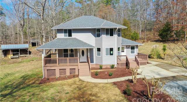 Photo of 2843 Miranda Rd, Charlotte, NC 28216