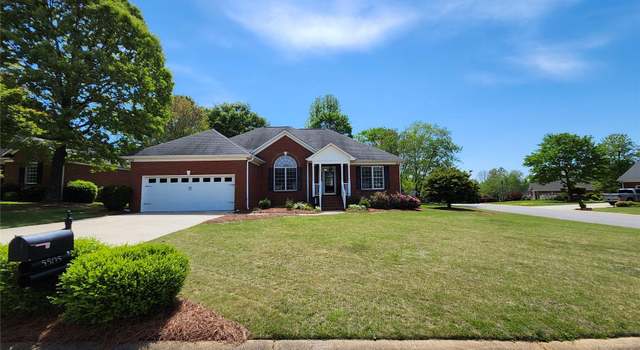 Photo of 5505 Weavers Row, Gastonia, NC 28056