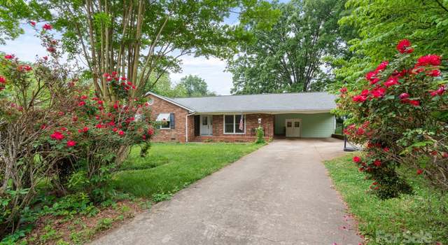 Photo of 8903 Larchmont Cir, Charlotte, NC 28214