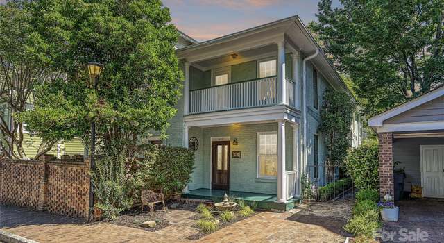 Property at 402 W 8th St, Charlotte, NC 28202, 3 beds, 2.5 baths