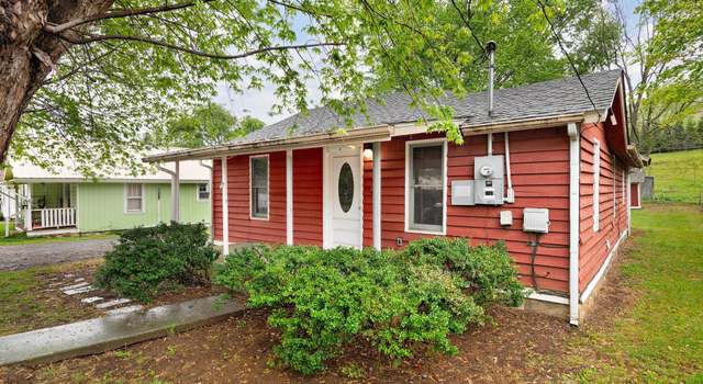 Photo of 57 Mull St, Waynesville, NC 28786