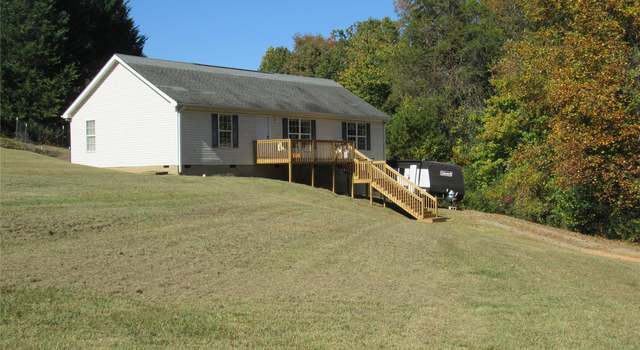 Photo of 4116 Big Level Rd, Mill Spring, NC 28756