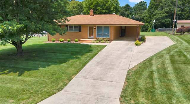 Photo of 888 Stowe Ln, Gastonia, NC 28056