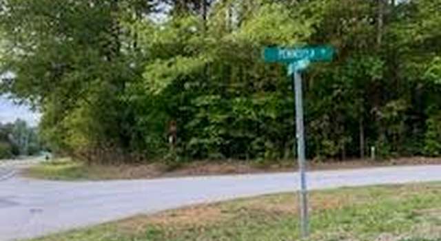 Photo of 8678 Peninsula Dr, Terrell, NC 28682