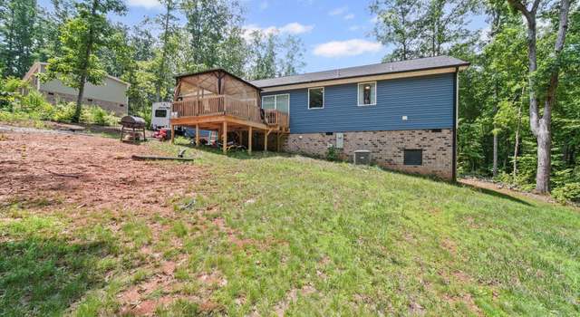 Photo of 601 Lhasa Apso Ln, Iron Station, NC 28080