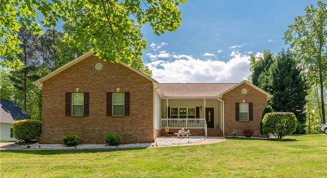Photo of 119 Collingswood Rd, Mooresville, NC 28117