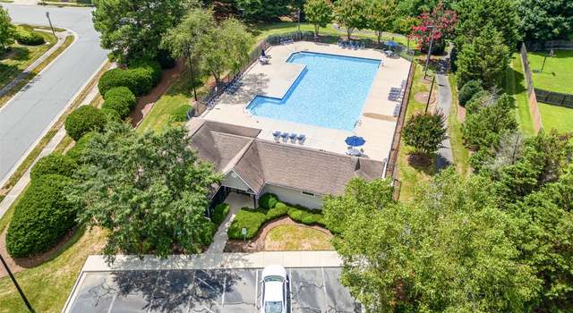 Photo of 6602 Fawn View Dr, Charlotte, NC 28216
