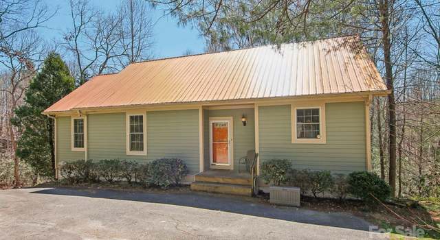 Photo of 25 Sunset View Dr, Horse Shoe, NC 28742