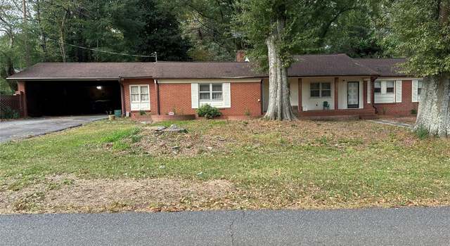 Photo of 908 13th St NW, Conover, NC 28613