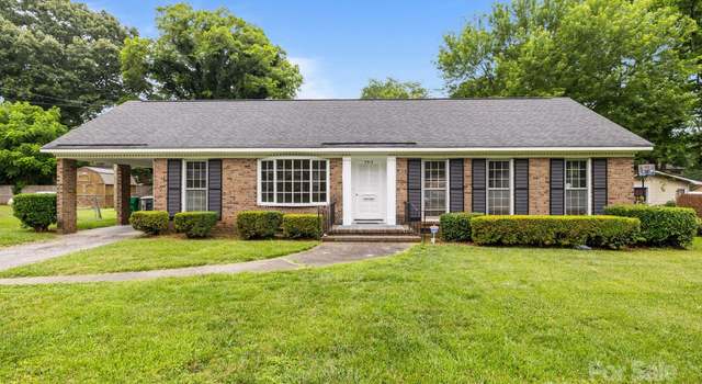 Photo of 5918 Barrington Dr, Charlotte, NC 28215
