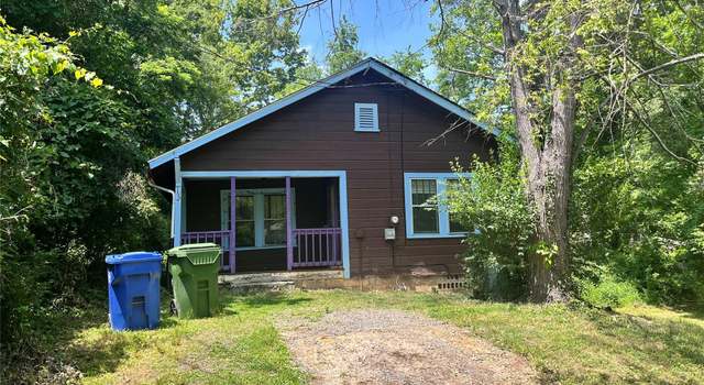Photo of 152 New Haw Creek Rd, Asheville, NC 28805