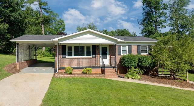 Photo of 308 Maple St, Hudson, NC 28638