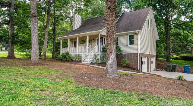 Photo of 5138 Foley Dr, Hickory, NC 28601