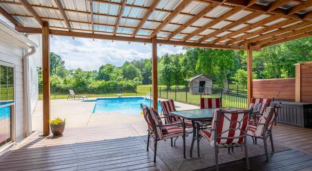 Photo of 2054 Hickory Hills Dr, Denver, NC 28037