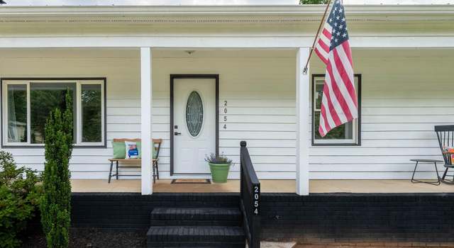 Photo of 2054 Hickory Hills Dr, Denver, NC 28037