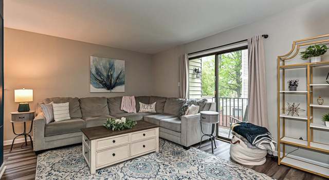 Photo of 1615 Merry Oaks Rd Unit G, Charlotte, NC 28205