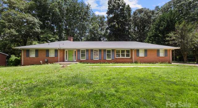 Photo of 1210 Brookwood Dr, Shelby, NC 28150