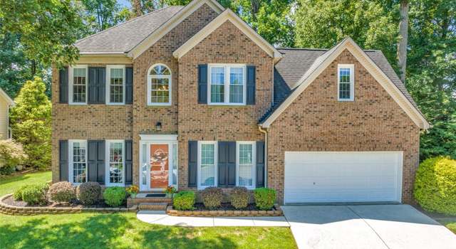 Photo of 17637 Cambridge Grove Dr, Huntersville, NC 28078